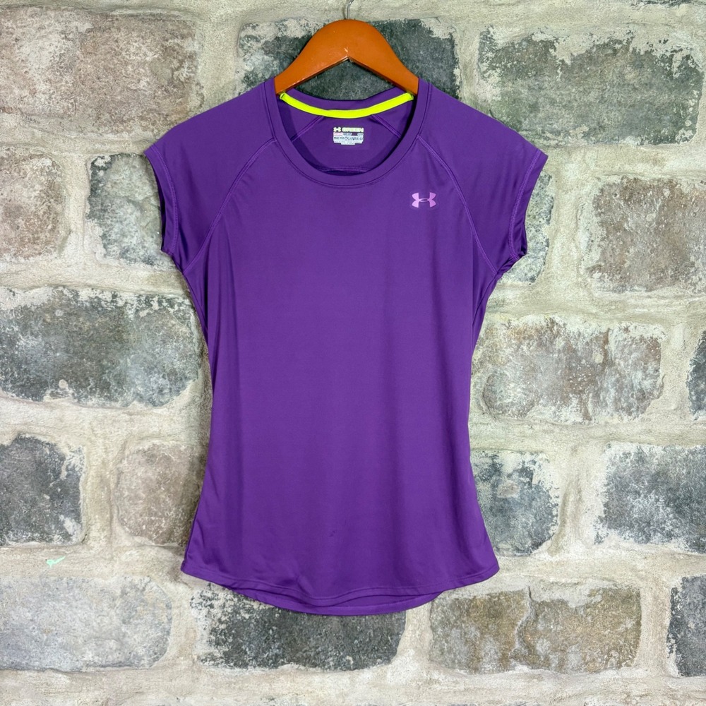 Under Armour‎ Womens HeatGear Semi-Fitted Shirt Purple Cap Sleeve Small Active